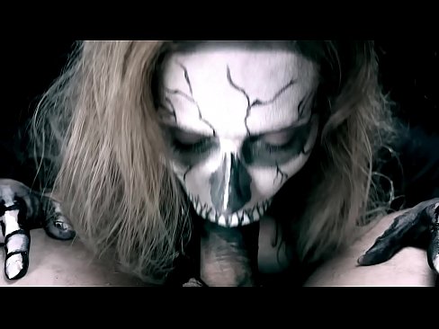 ❤️ Demoniška mergina čiulpia varpą savo juoda burna ir ryja spermą. ❌ Dulkinimo video prie lt.basseyn-vsem.ru ❌❤